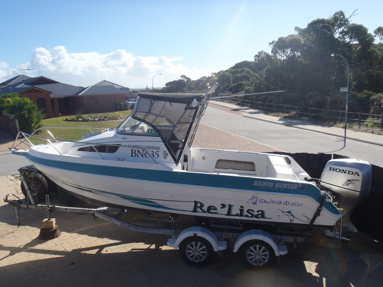 HAINES HUNTER 635 WALK AROUND FOR SALE "RELISA" SOLD Fishing